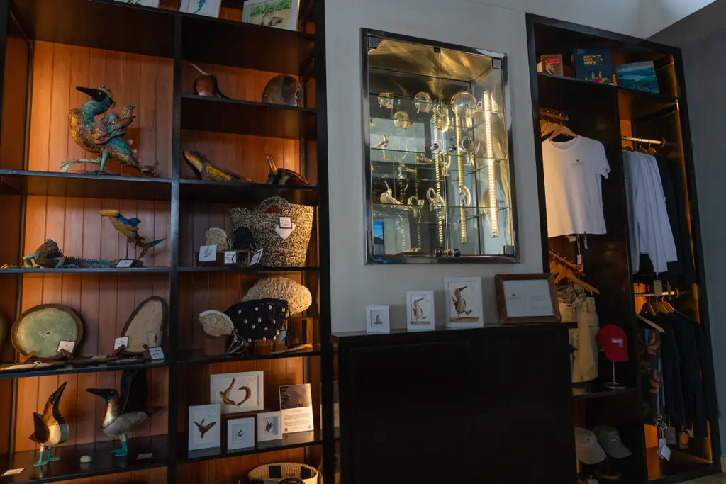 Jewelry and crafts in the Pikaia Boutique